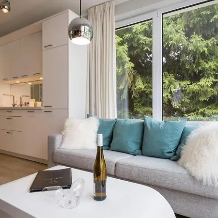 Bellevue App 09 Gartenhaus *